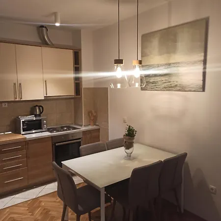 Zo Apartment